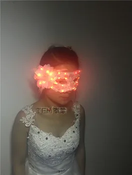 Transport gratuit 2017 NOUĂ Femei Lady Venetiana Intermitent LED-uri de Partid Masca Masquerade Printesa Pene Măști de Ochi Petrecerea de Nunta